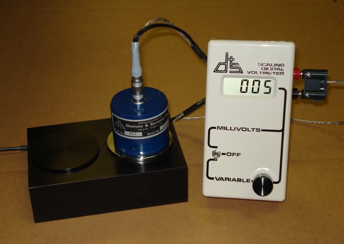 방사율 측정기 