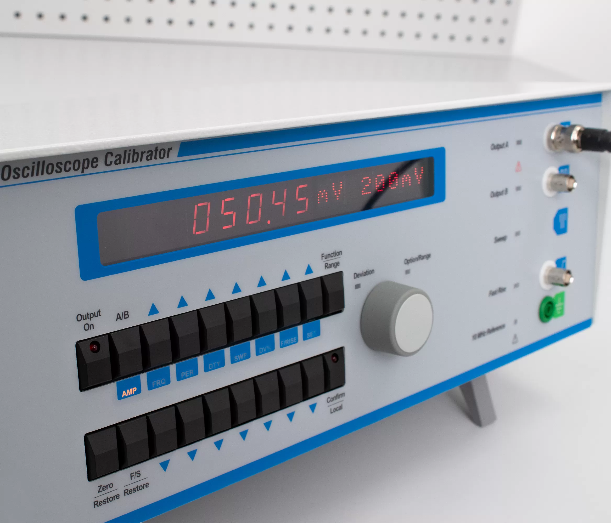 5045 Oscilloscope Calibrator