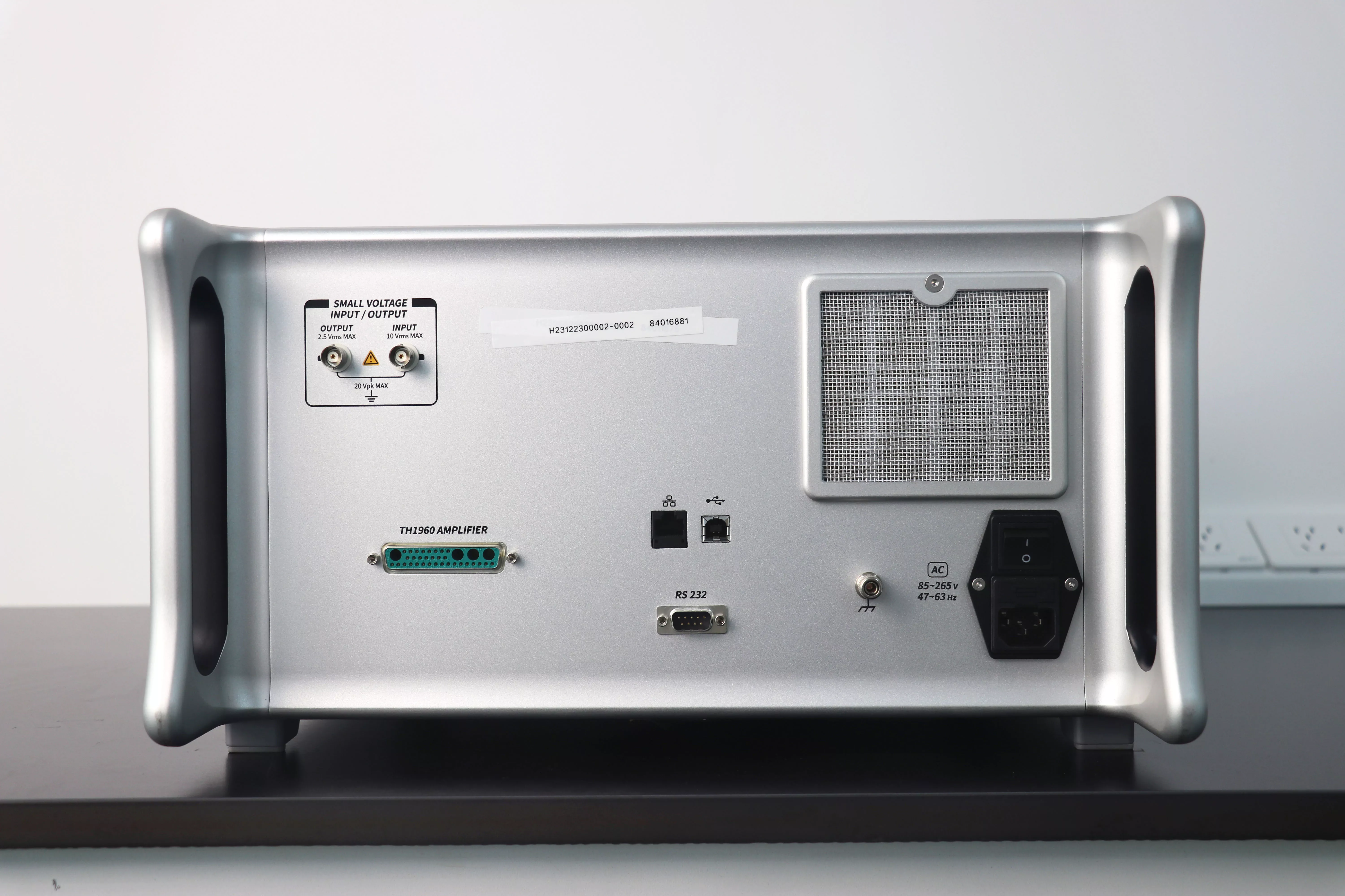 고정밀 다기능 교정기 High Precision Multifunction Calibrator