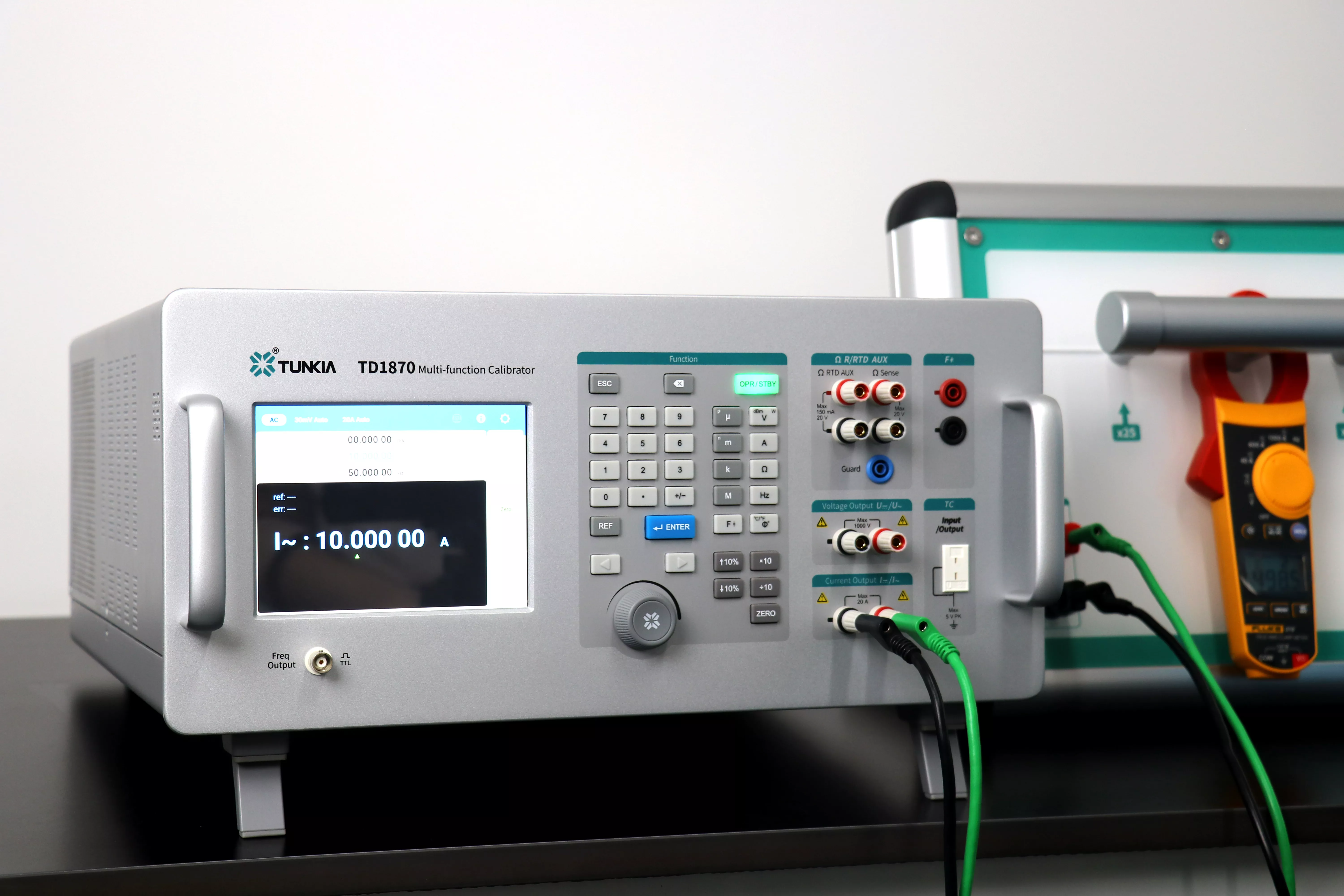 다기능 교정기 Multifunction Calibrator